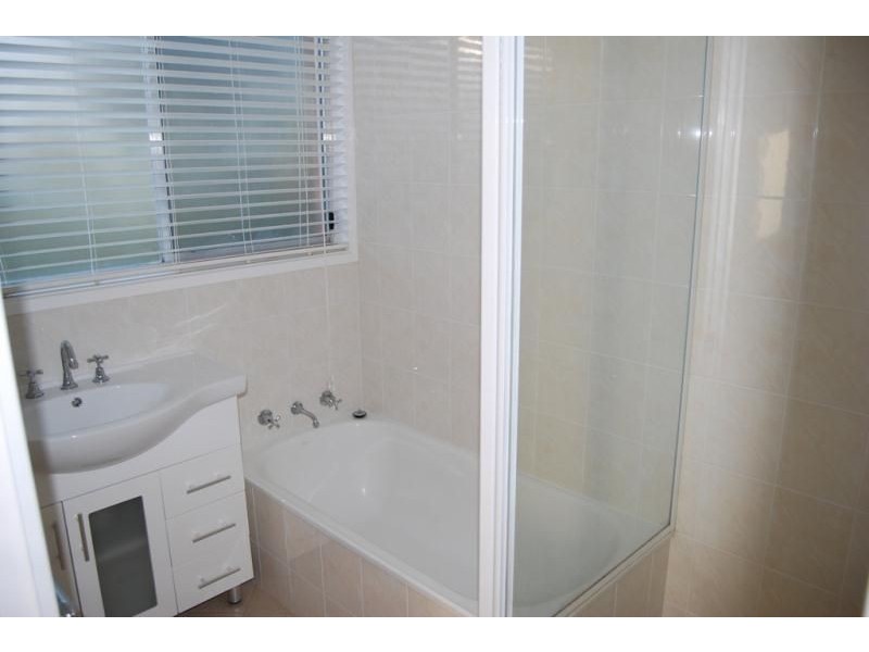 13 Matthews Avenue, Orange NSW 2800