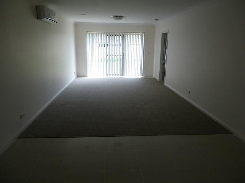 64a William Maker Drive, Orange NSW 2800