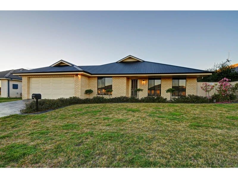 16 Speet Place, Orange NSW 2800