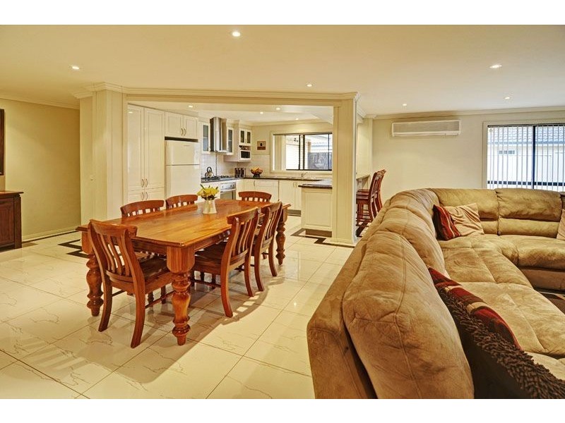 16 Speet Place, Orange NSW 2800