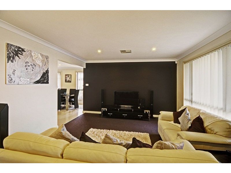 11 Garnet Street, Orange NSW 2800