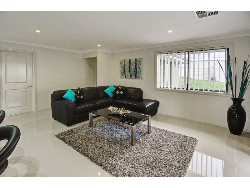 11 Garnet Street, Orange NSW 2800