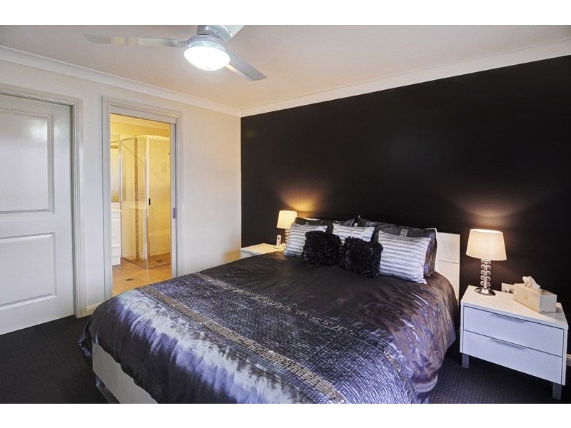 11 Garnet Street, Orange NSW 2800