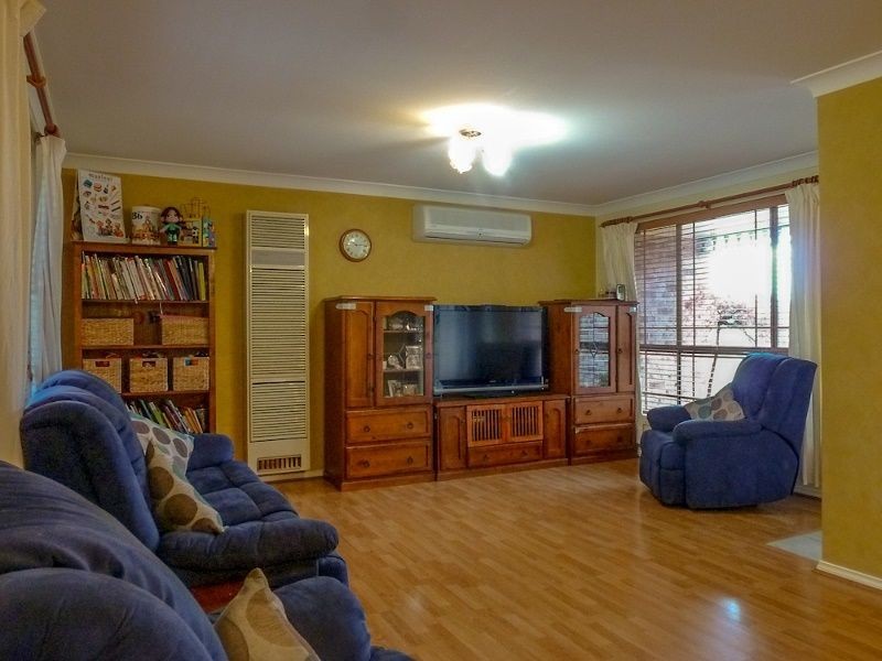15 Agland Crescent, Orange NSW 2800