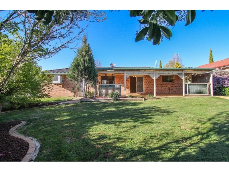15 Agland Crescent, Orange NSW 2800