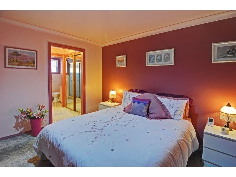 15 James Sheahan Drive, Orange NSW 2800