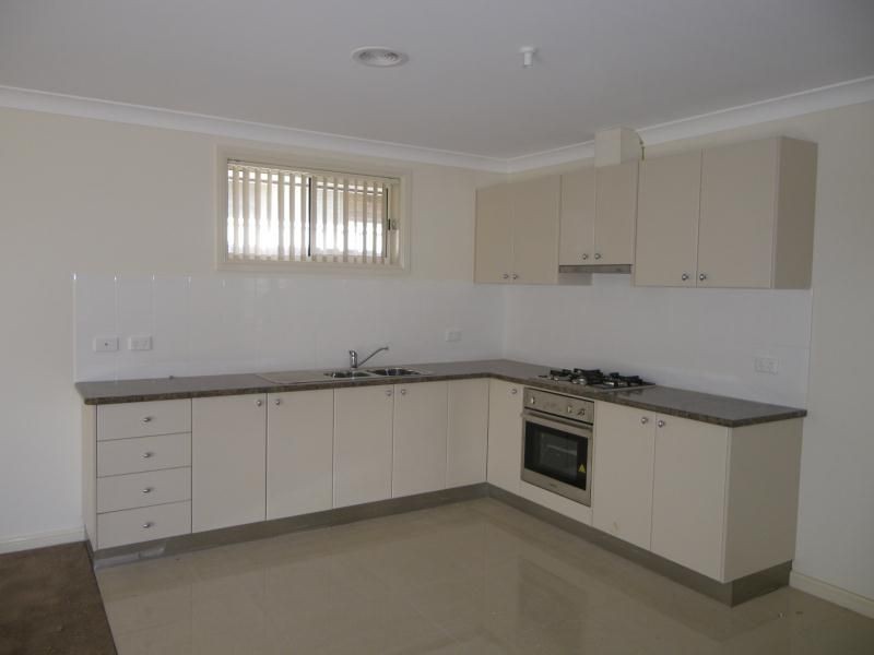 32 Brooklands Drive, Orange NSW 2800