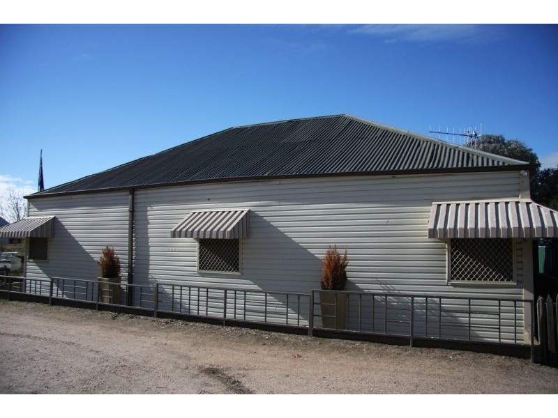 9 Vale Road, Perthville NSW 2795