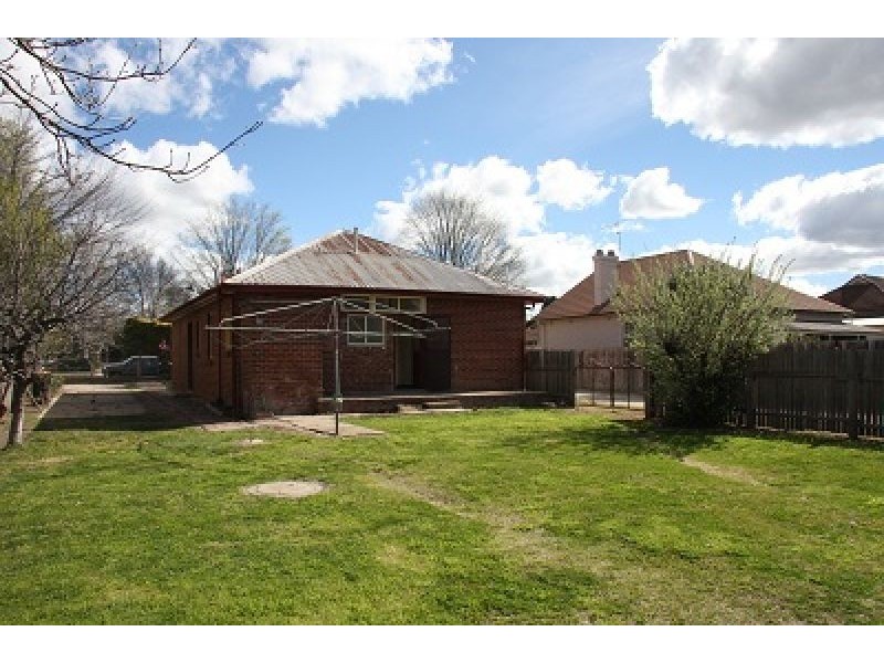 173 Rocket Street, Bathurst NSW 2795