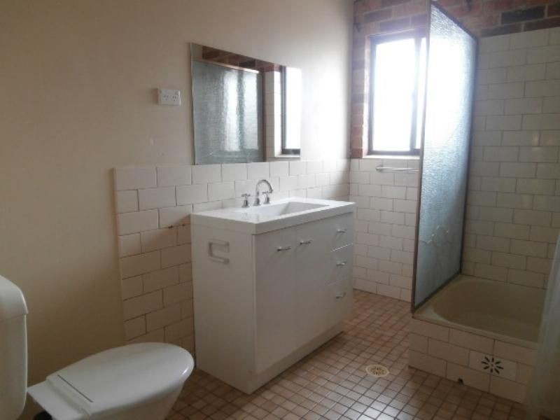 Unit 2/41 Lambert Street, Bathurst NSW 2795