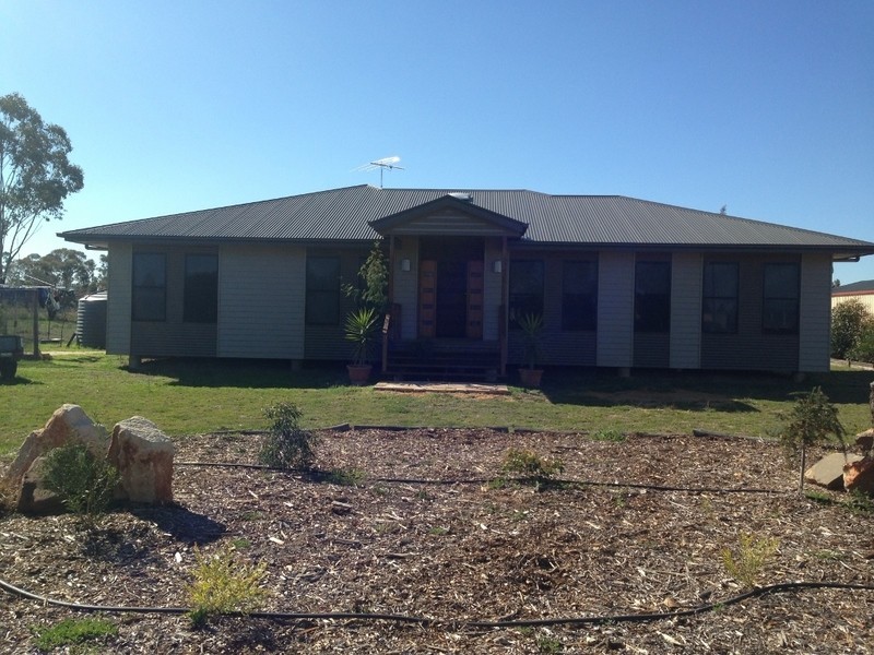 41 Seymours Road, Dalby QLD 4405