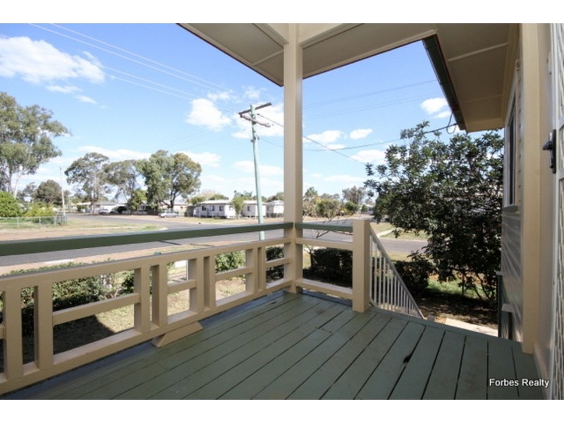 62 Arthur Street, Dalby QLD 4405