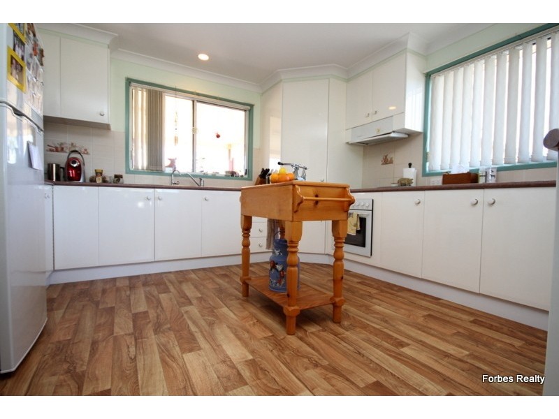 47 Summer Avenue, Dalby QLD 4405