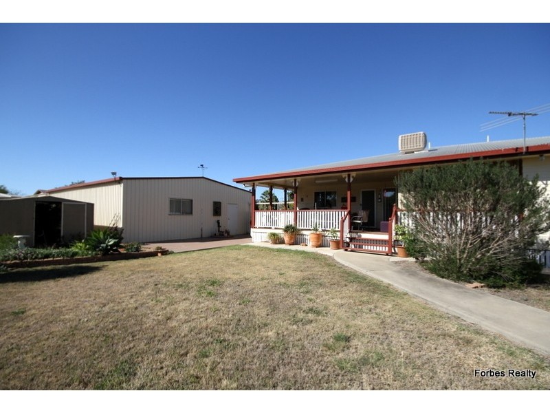 47 Summer Avenue, Dalby QLD 4405
