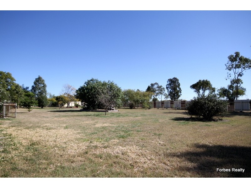 47 Summer Avenue, Dalby QLD 4405