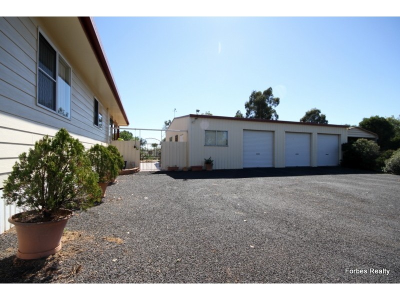 47 Summer Avenue, Dalby QLD 4405