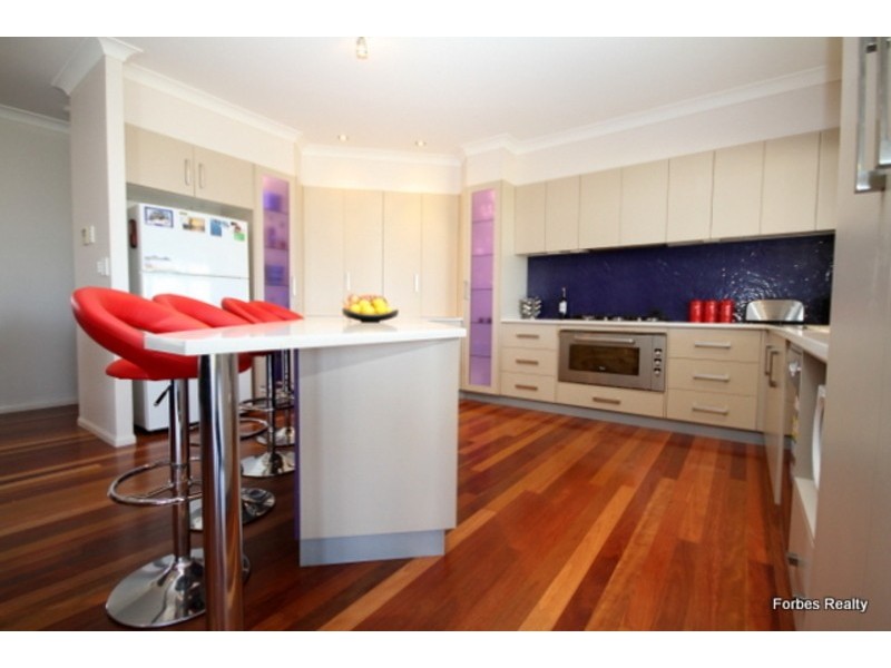 76 Hedge Road, Dalby QLD 4405