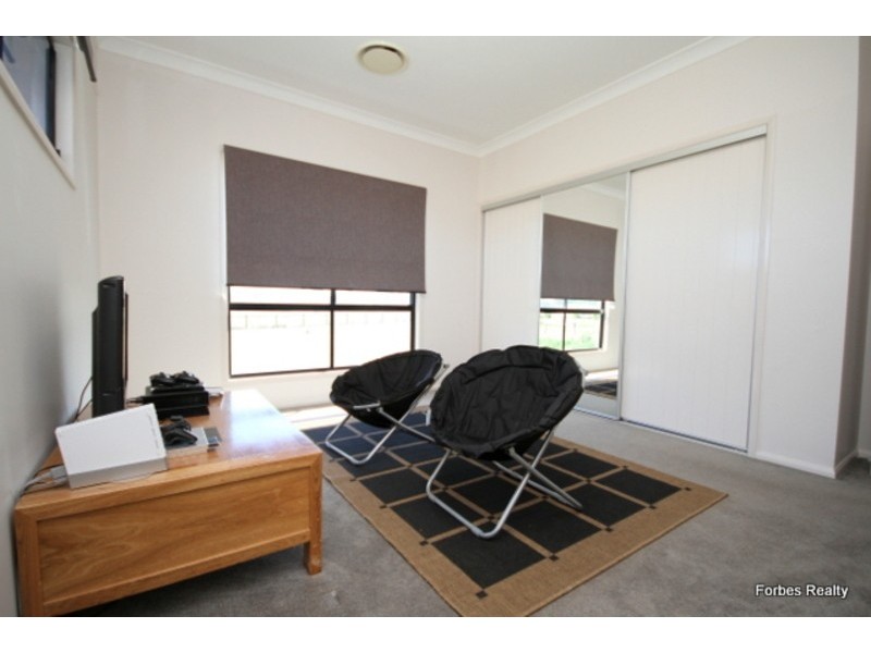 76 Hedge Road, Dalby QLD 4405