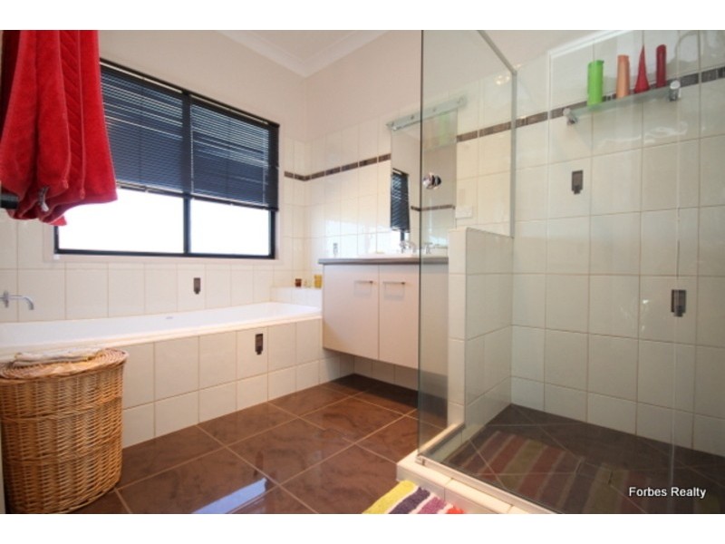 76 Hedge Road, Dalby QLD 4405