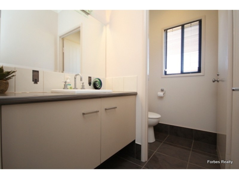 76 Hedge Road, Dalby QLD 4405