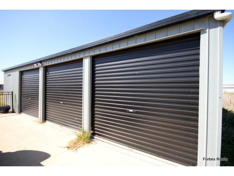 76 Hedge Road, Dalby QLD 4405