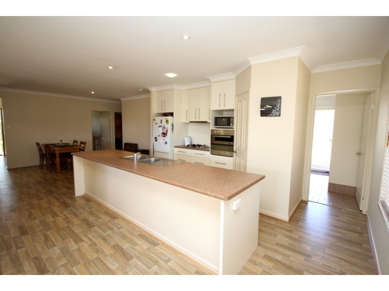 16 Branch Creek Road, Dalby QLD 4405