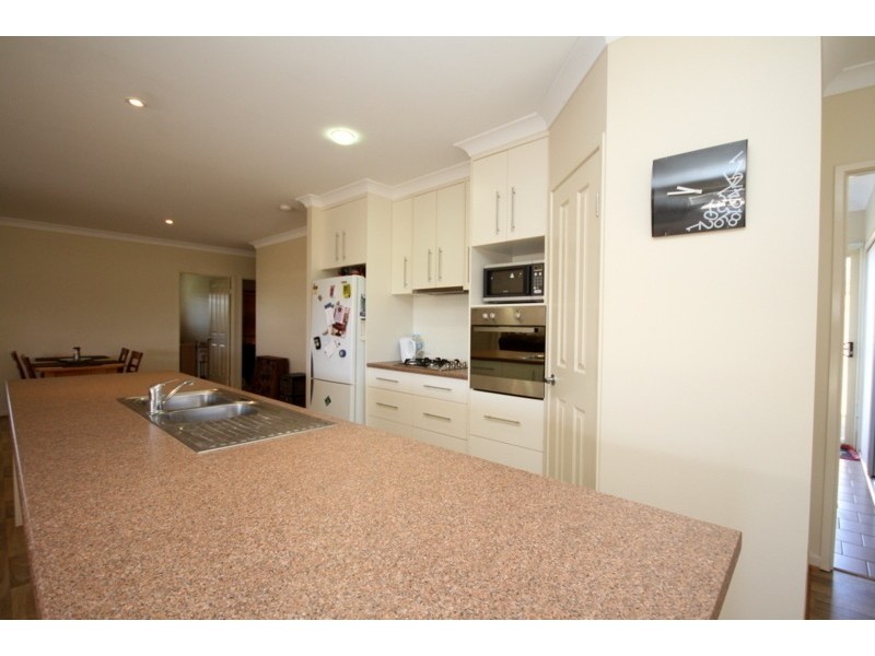 16 Branch Creek Road, Dalby QLD 4405