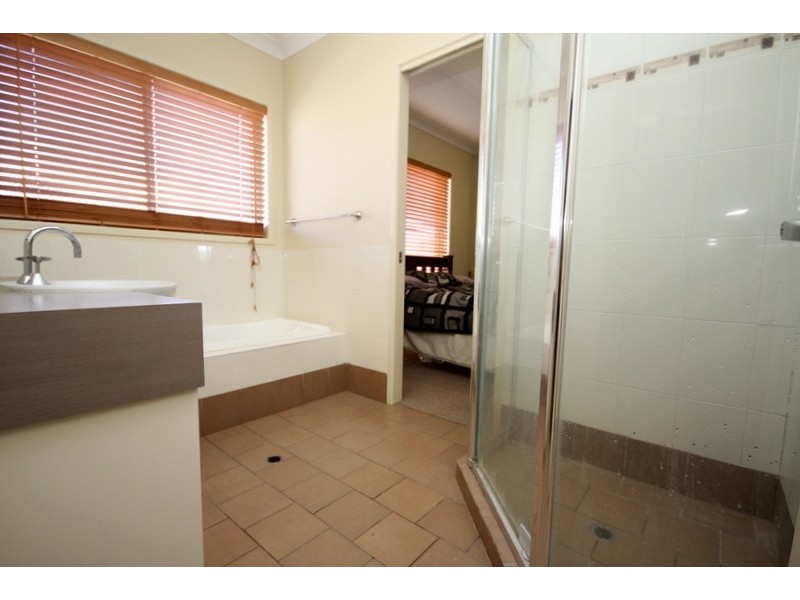 16 Branch Creek Road, Dalby QLD 4405