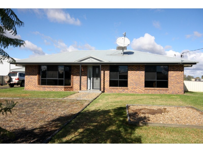 52 Seymours Road, Dalby QLD 4405