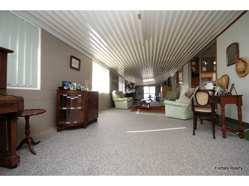 27 Falcon Street, Dalby QLD 4405