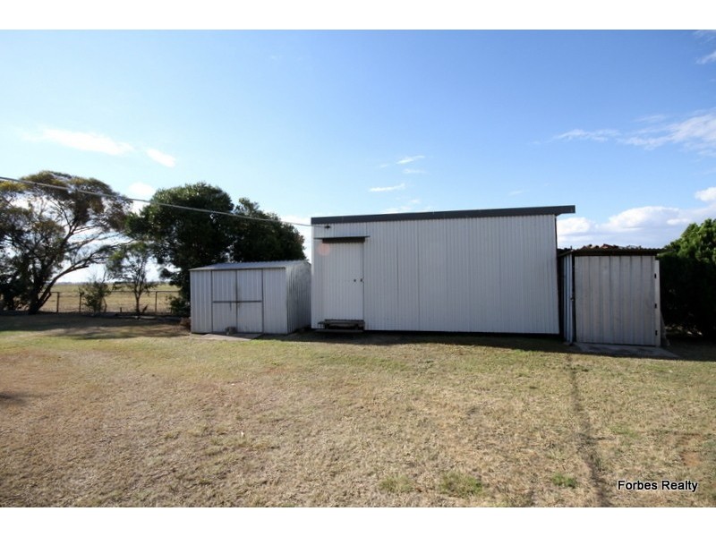 27 Falcon Street, Dalby QLD 4405