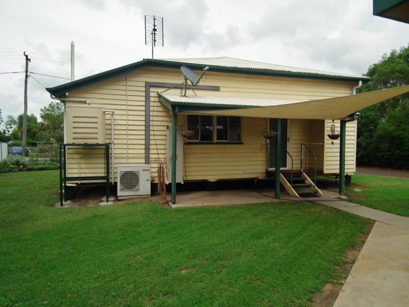 9 Besley Street, Dalby QLD 4405