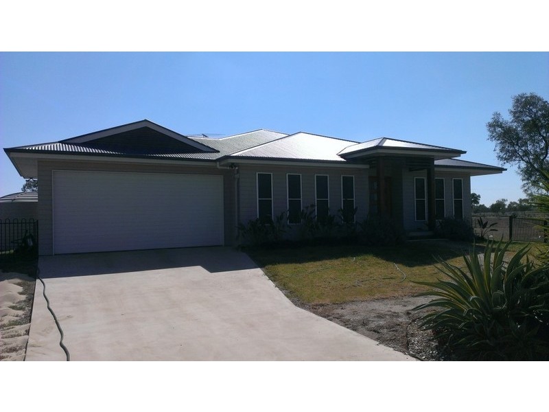 12 Armstrong Street, Dalby QLD 4405