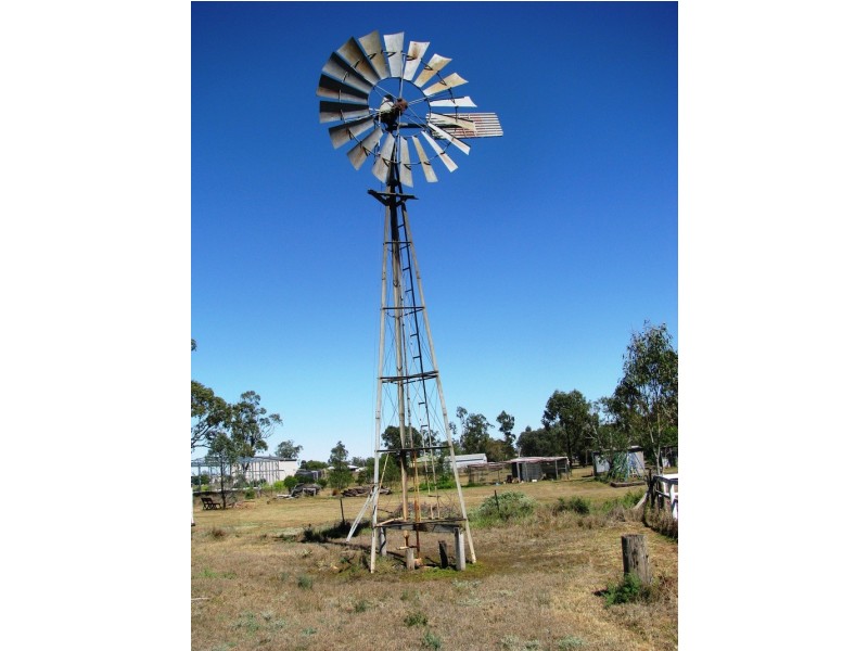 64 Branch Creek Road, Dalby QLD 4405