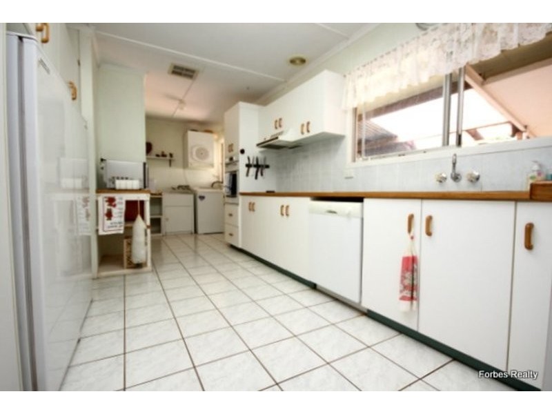 7 Hall Street, Dalby QLD 4405