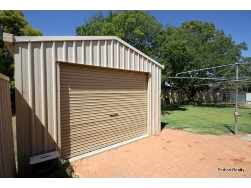 7 Hall Street, Dalby QLD 4405