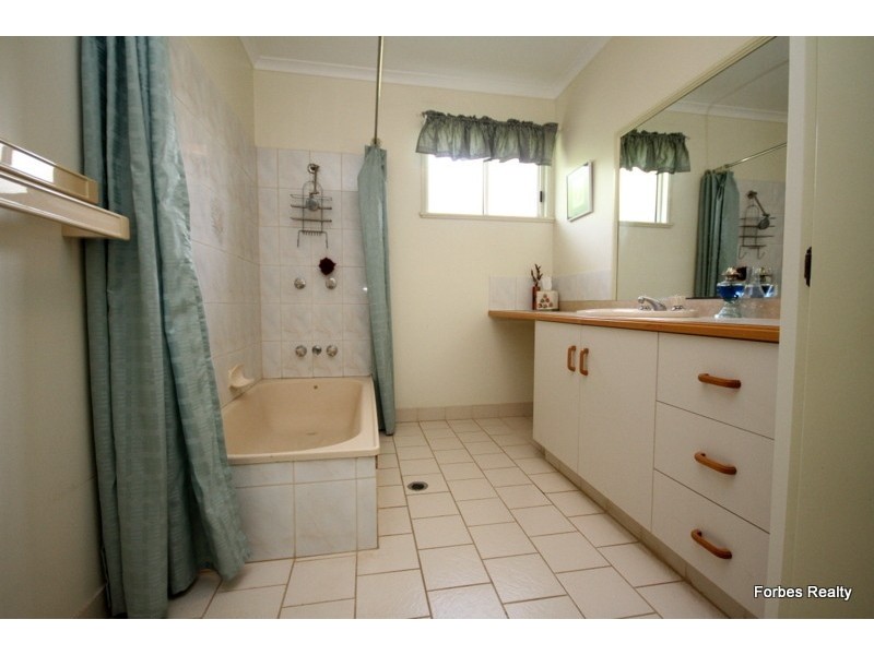 31 Burke Street, Dalby QLD 4405