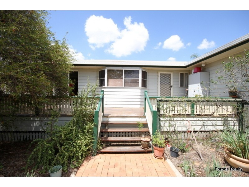31 Burke Street, Dalby QLD 4405