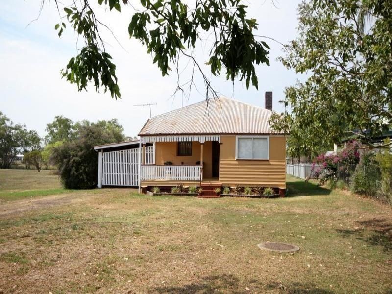 16 Matheson Street, Dalby QLD 4405