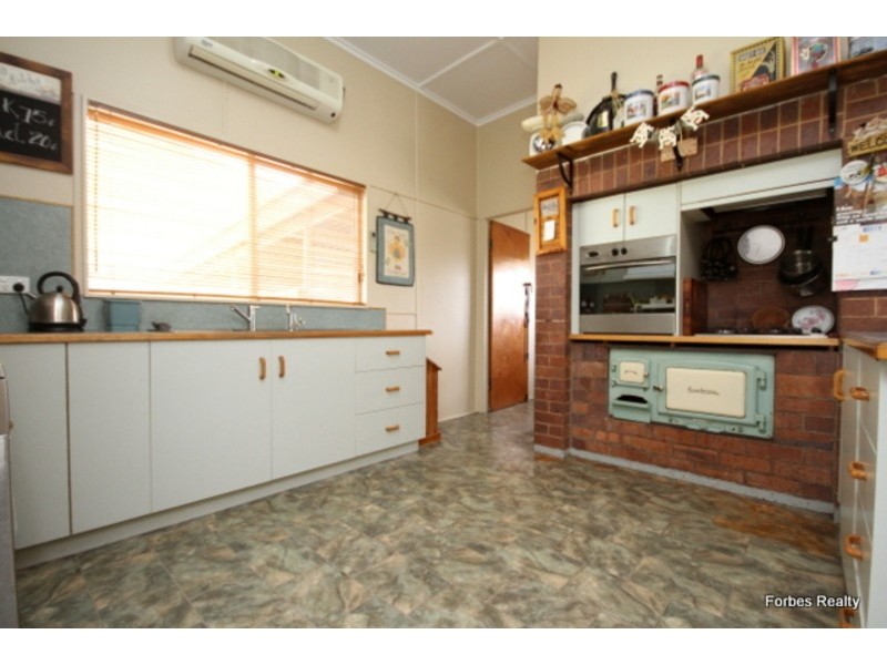 116 Condamine Street, Dalby QLD 4405