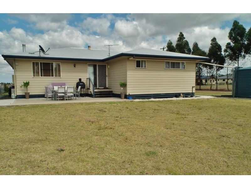 57 Southern Cross Drive, Dalby QLD 4405