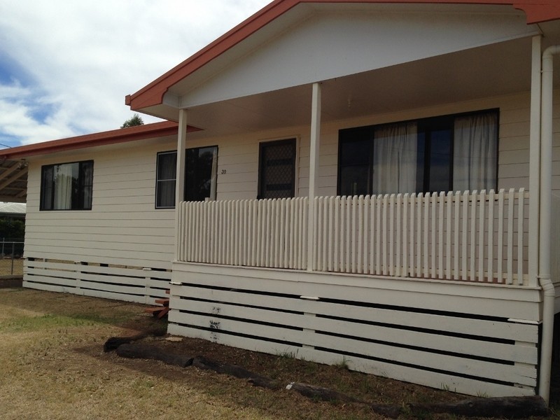 30 Charles Street, Dalby QLD 4405
