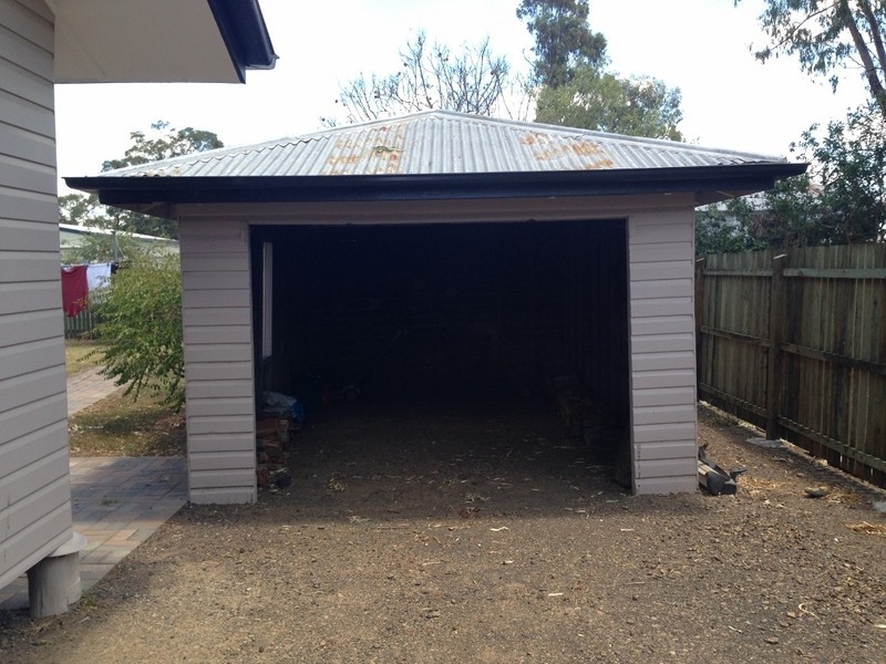 4 Wooburn Street, Dalby QLD 4405
