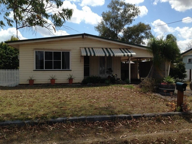 9 Moreton Street, Dalby QLD 4405