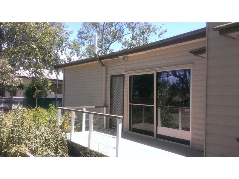 7 Hayden Street, Dalby QLD 4405
