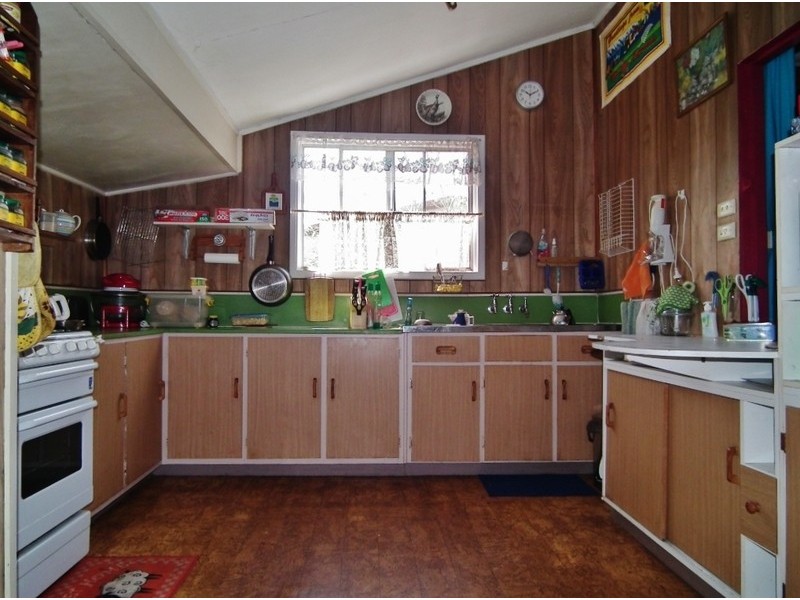 9 Blaxland Road, Dalby QLD 4405