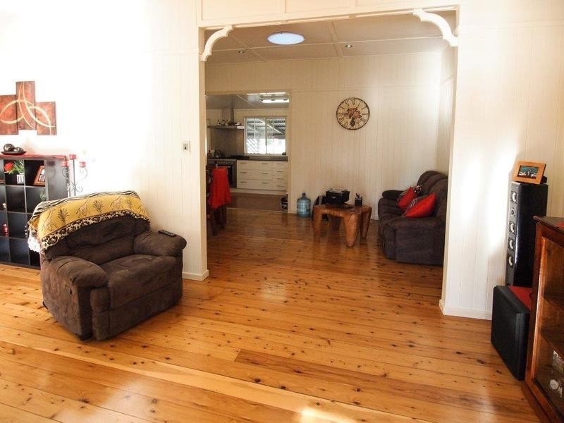 16 Horace Street, Dalby QLD 4405