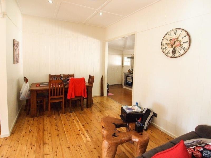 16 Horace Street, Dalby QLD 4405