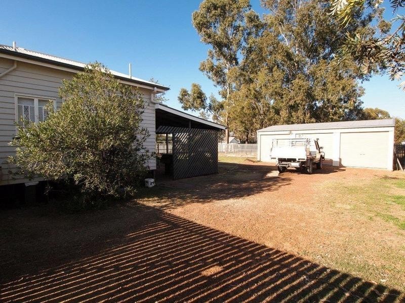 16 Horace Street, Dalby QLD 4405