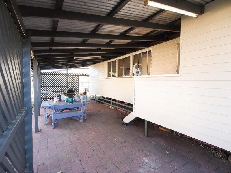 16 Horace Street, Dalby QLD 4405